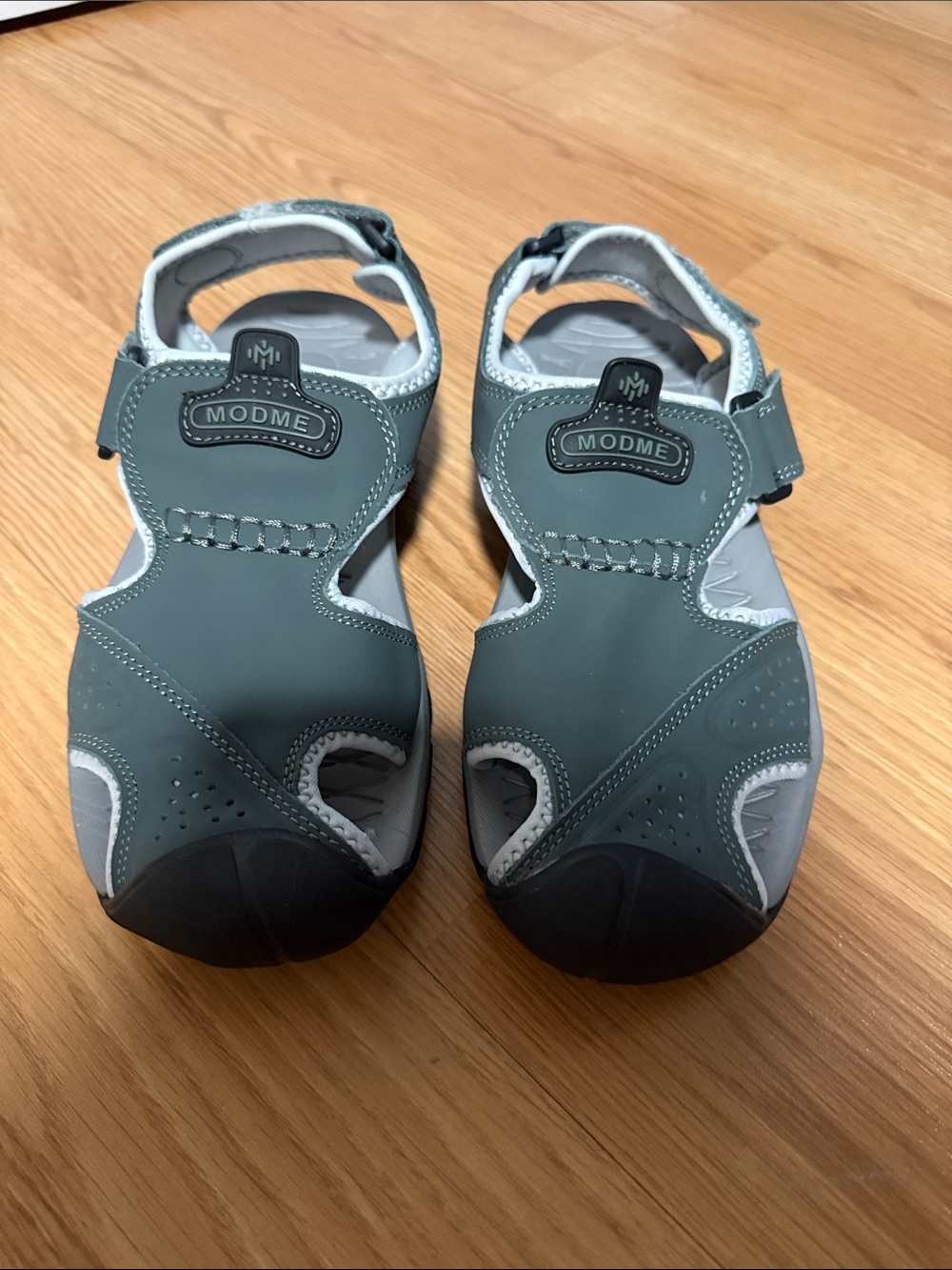 MODME Boys (woman’s) ' Hydro Sandals  Women (7-8)